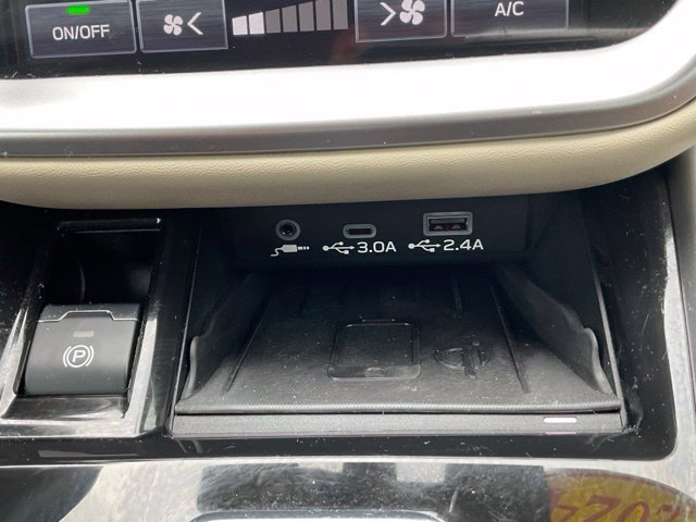 Used 2024 Subaru Outback Limited AWD/4WD image 31