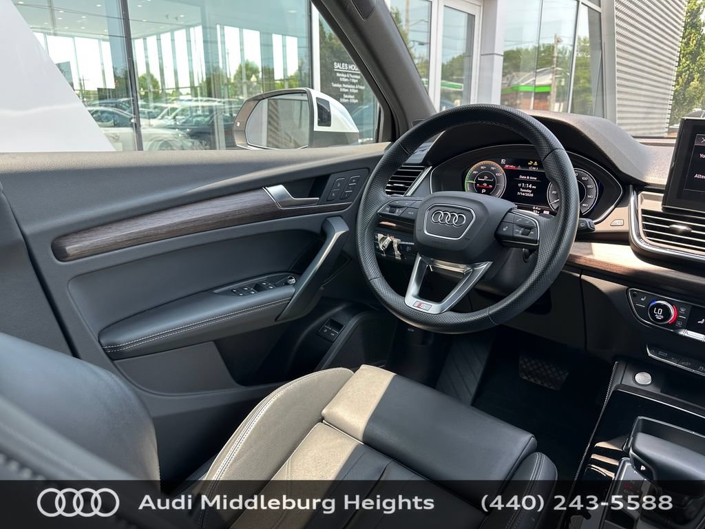 Used 2025 Audi Q5 e Premium Plus w/ Premium Plus Package AWD/4WD image 30