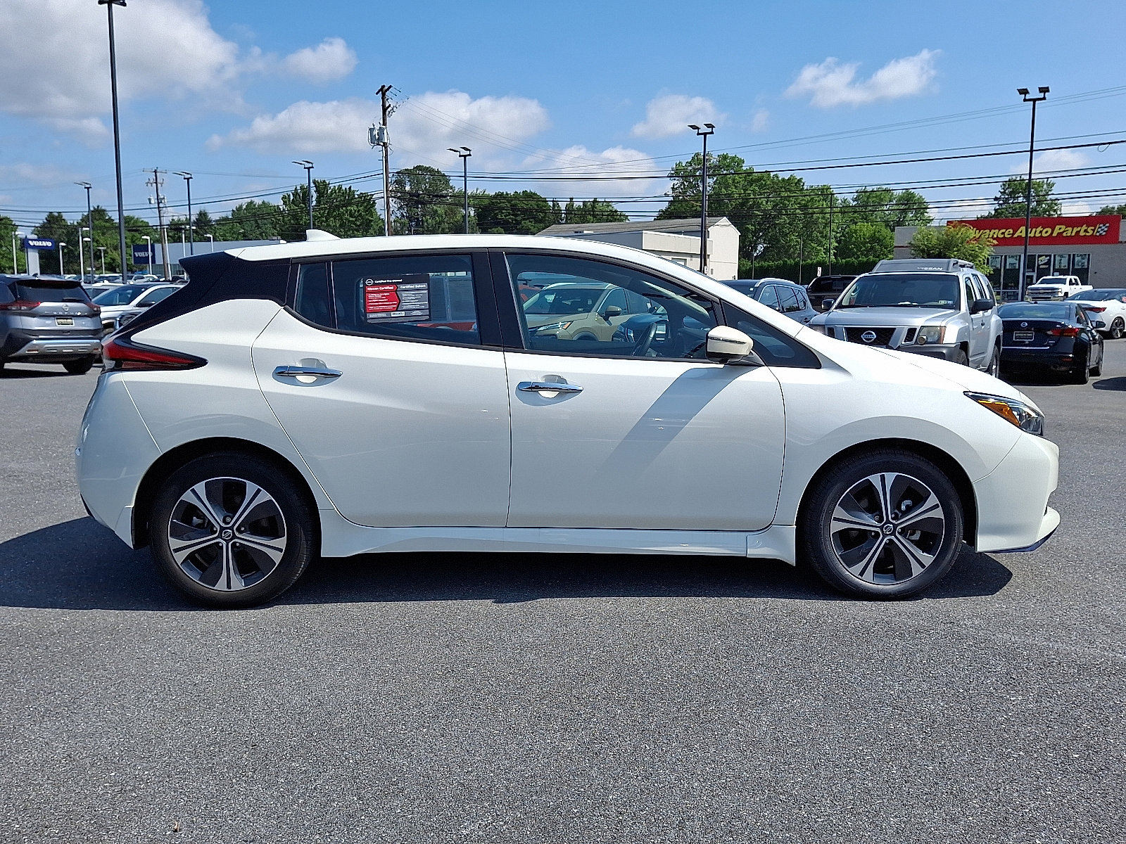 Certified 2022 Nissan Leaf SL Plus image 9