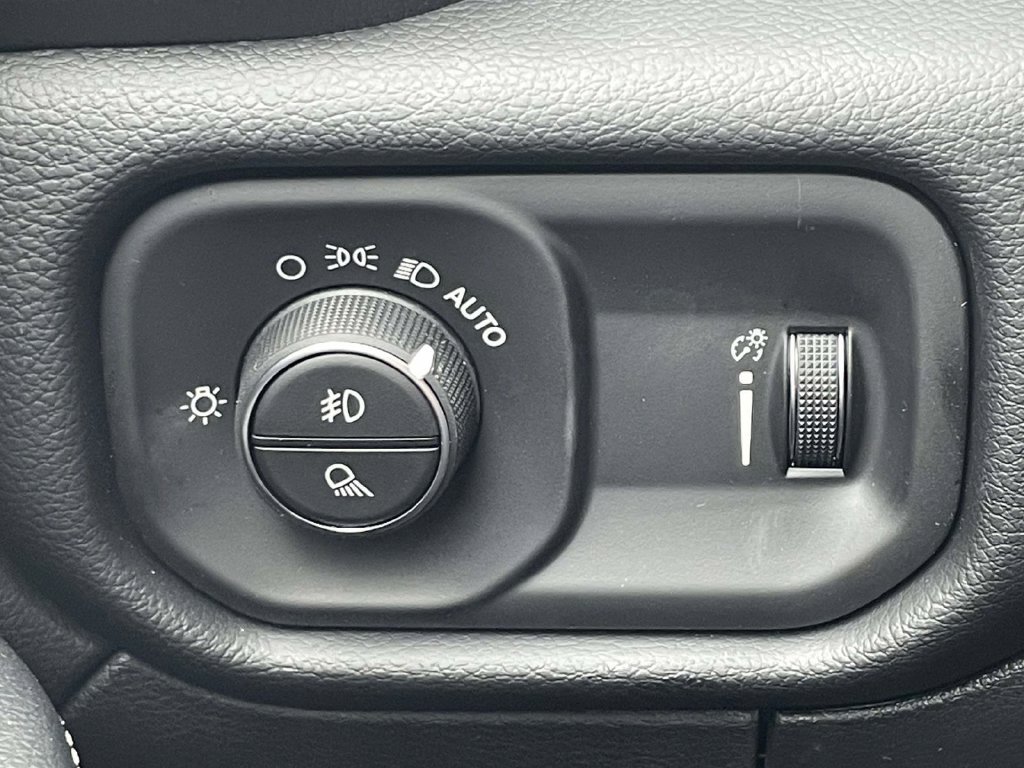 New 2026 RAM 3500 Big Horn AWD/4WD image 27