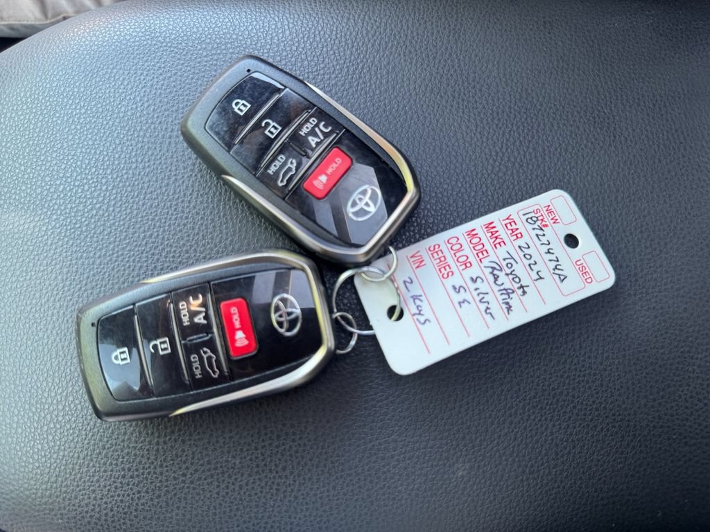 Used 2024 Toyota RAV4 SE w/ Weather & Moonroof Package AWD/4WD image 27