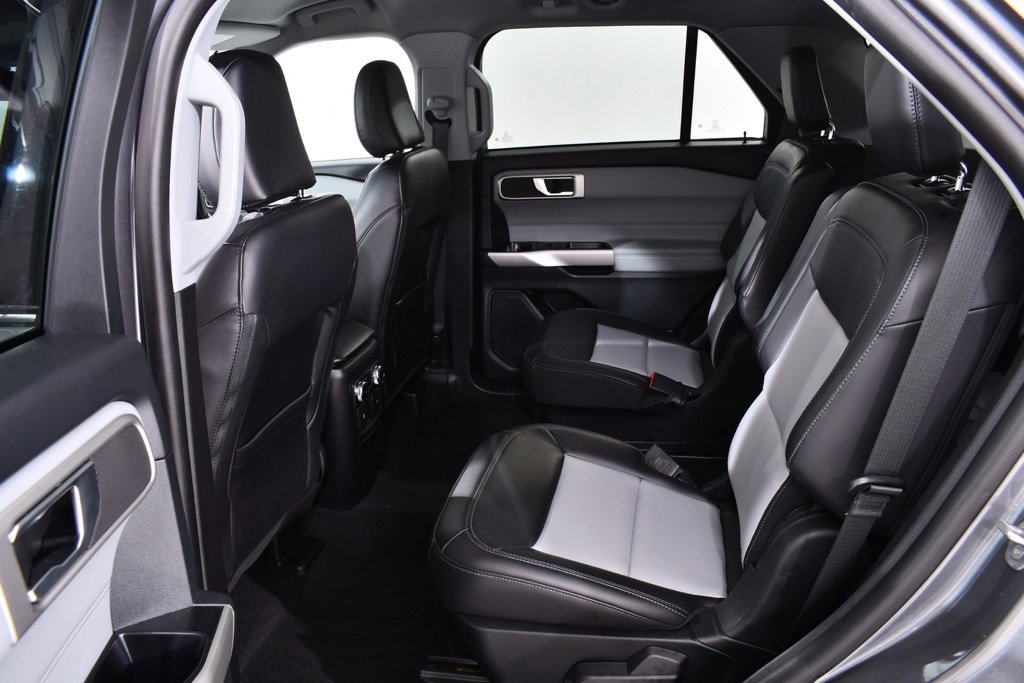 Used 2023 Ford Explorer XLT w/ Equipment Group 202A image 16