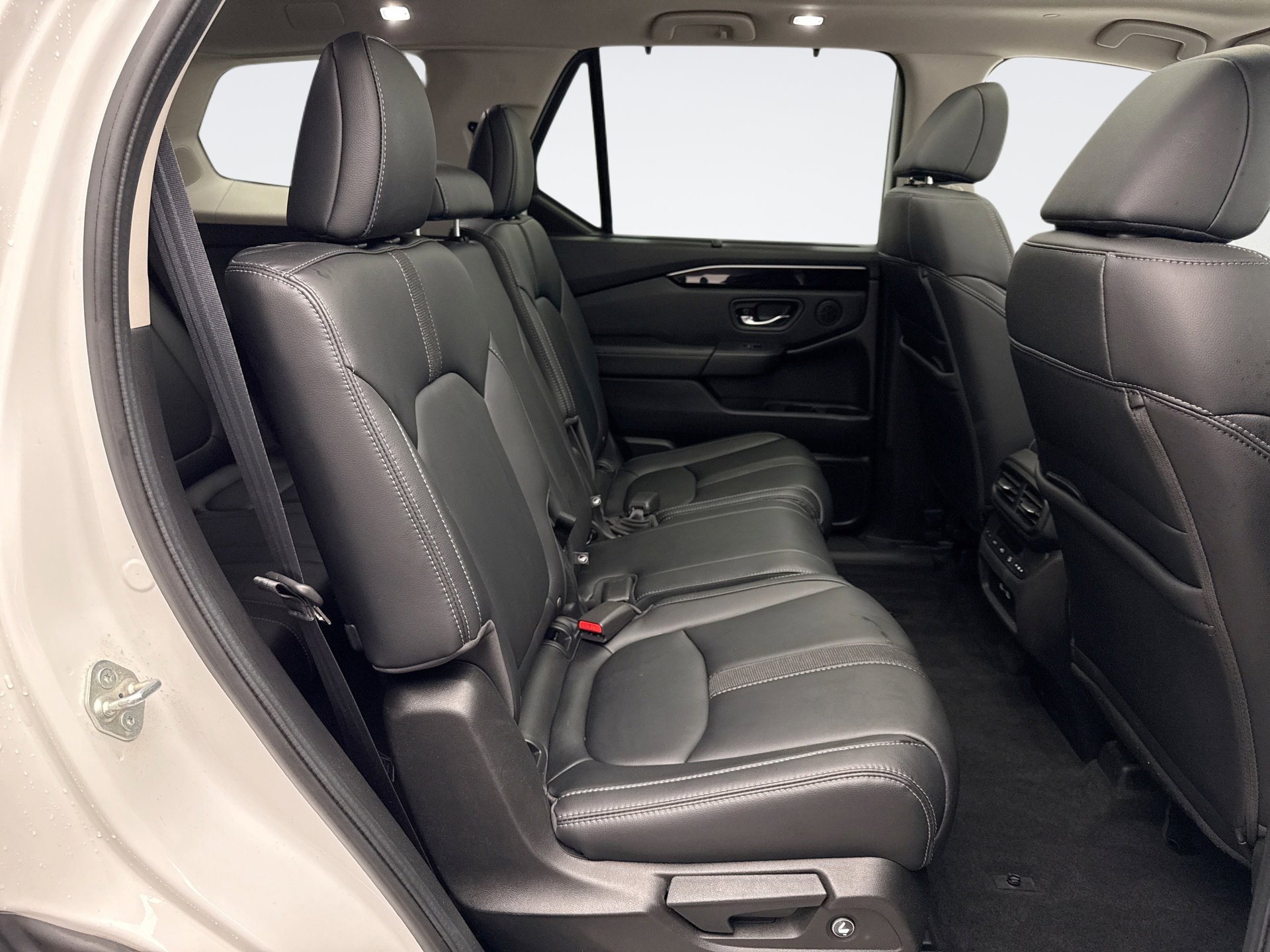 Used 2023 Honda Pilot Touring image 21