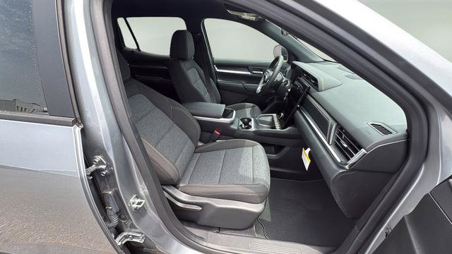 New 2026 GMC Terrain Elevation w/ Black Edition FWD image 18