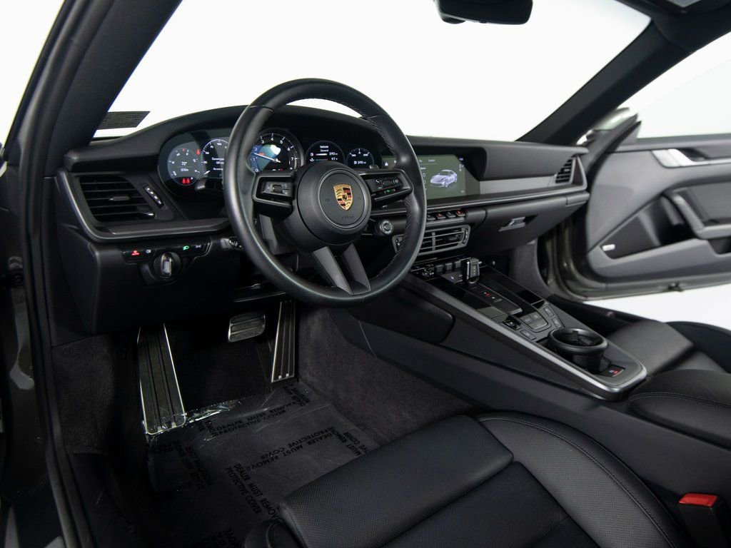 Certified 2022 Porsche 911 Carrera image 4