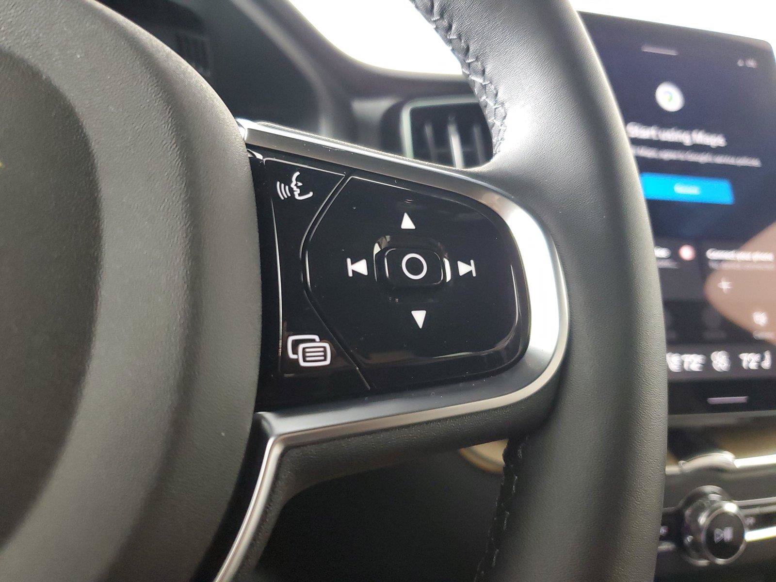 New 2027 Volvo XC60 B5 Plus AWD/4WD image 26