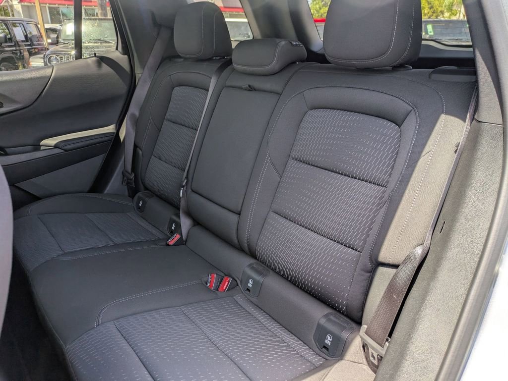 Used 2025 Chevrolet Equinox LT image 27