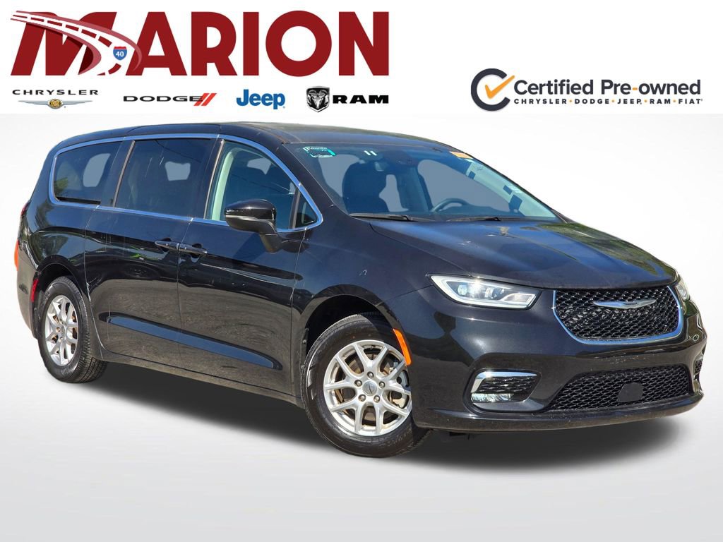 Used 2023 Chrysler Pacifica Touring-L