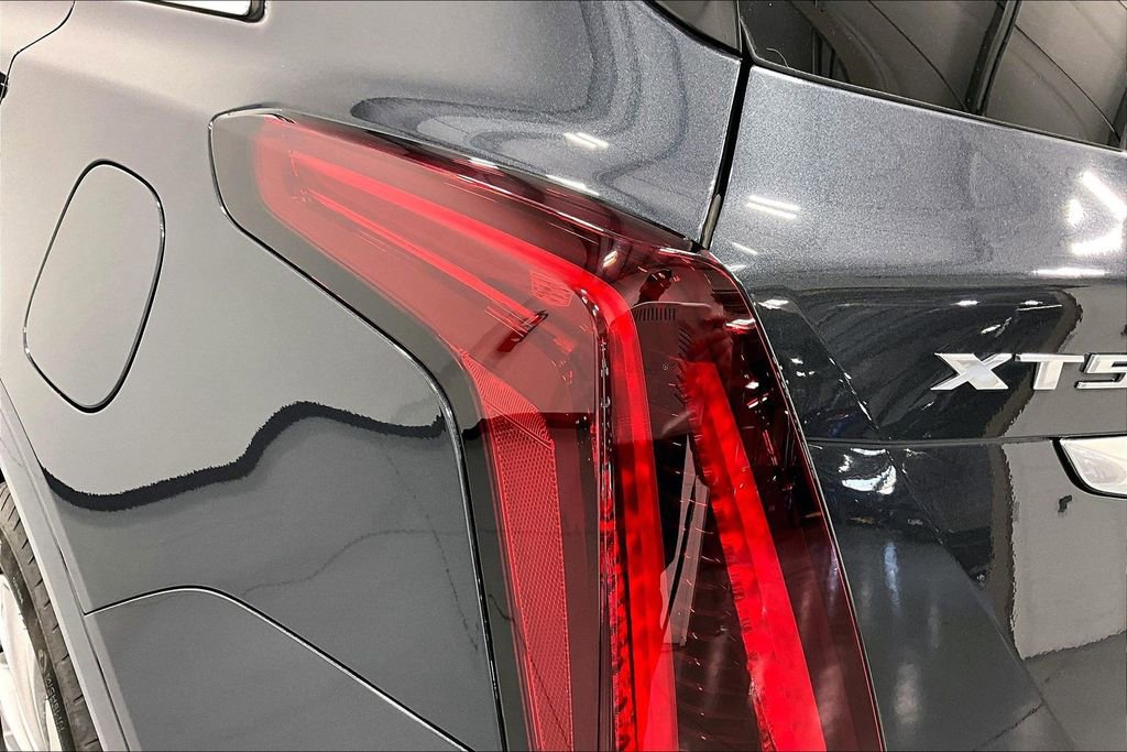 Used 2023 Cadillac XT5 Premium Luxury w/ Technology Package image 39