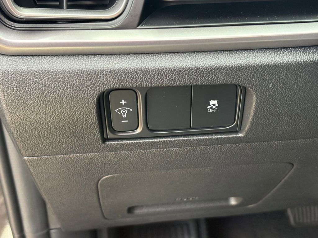 New 2026 Kia Sorento LX FWD image 21