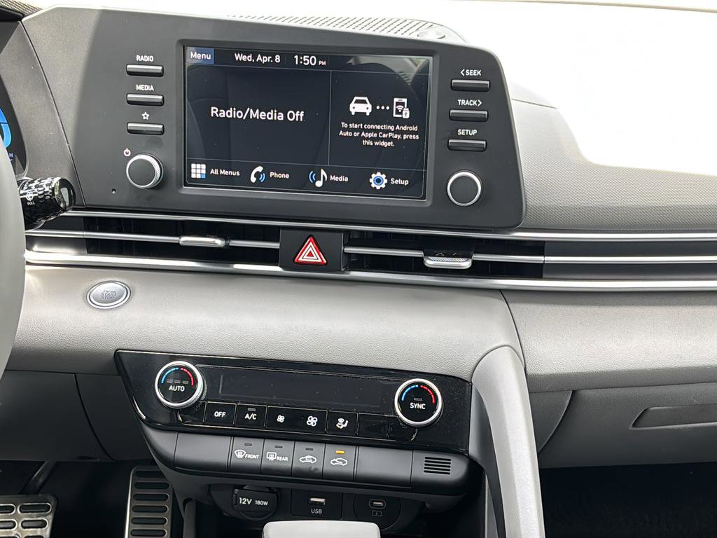 Used 2025 Hyundai Elantra Sport FWD image 19