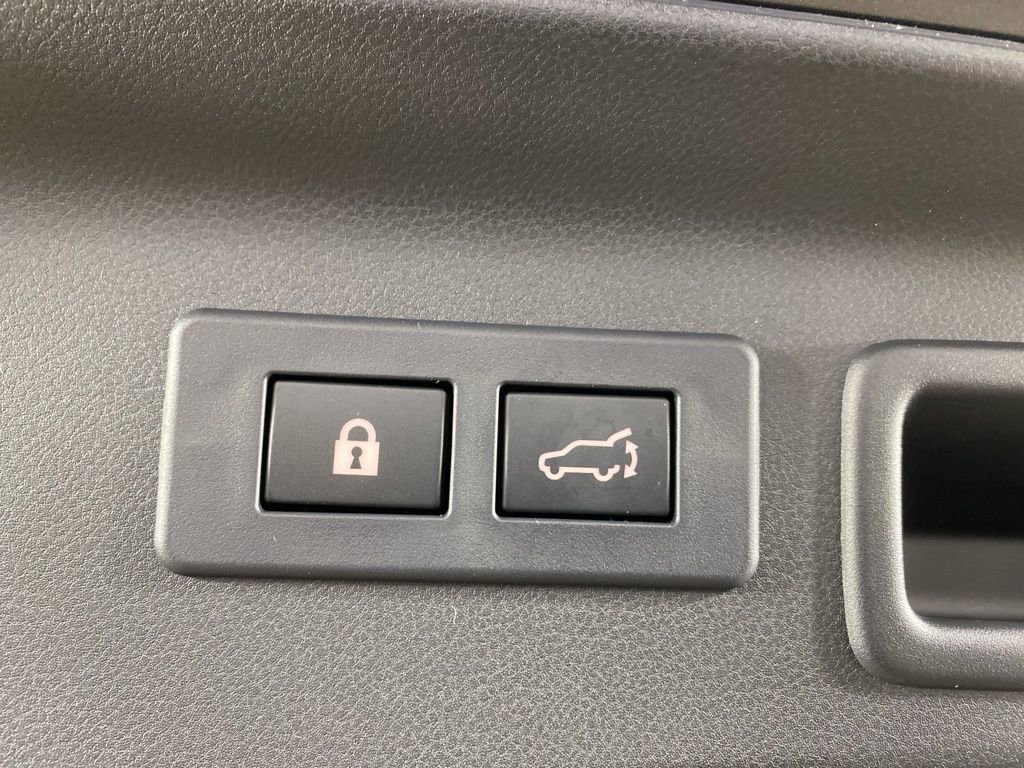 Used 2025 Subaru Forester Sport image 28