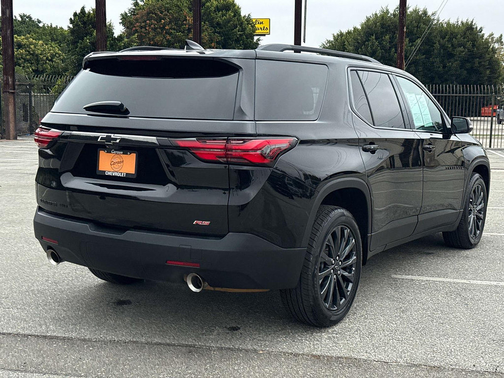 Used 2023 Chevrolet Traverse RS AWD/4WD image 3