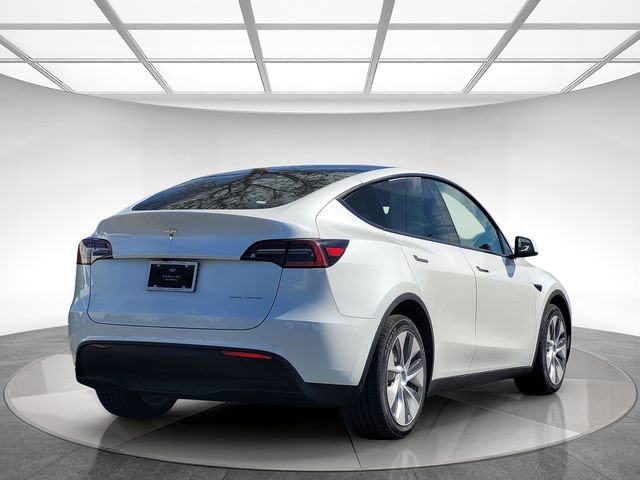 Used 2021 Tesla Model Y Long Range image 4