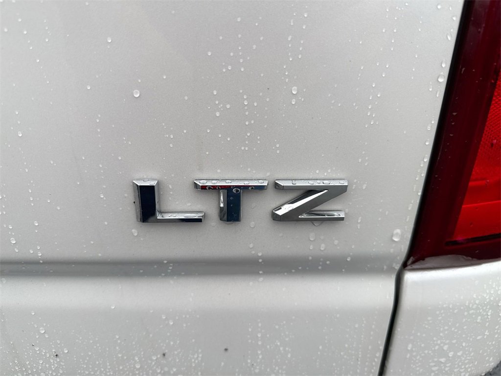 Used 2023 Chevrolet Silverado 2500 LTZ w/ LTZ Convenience Package image 26