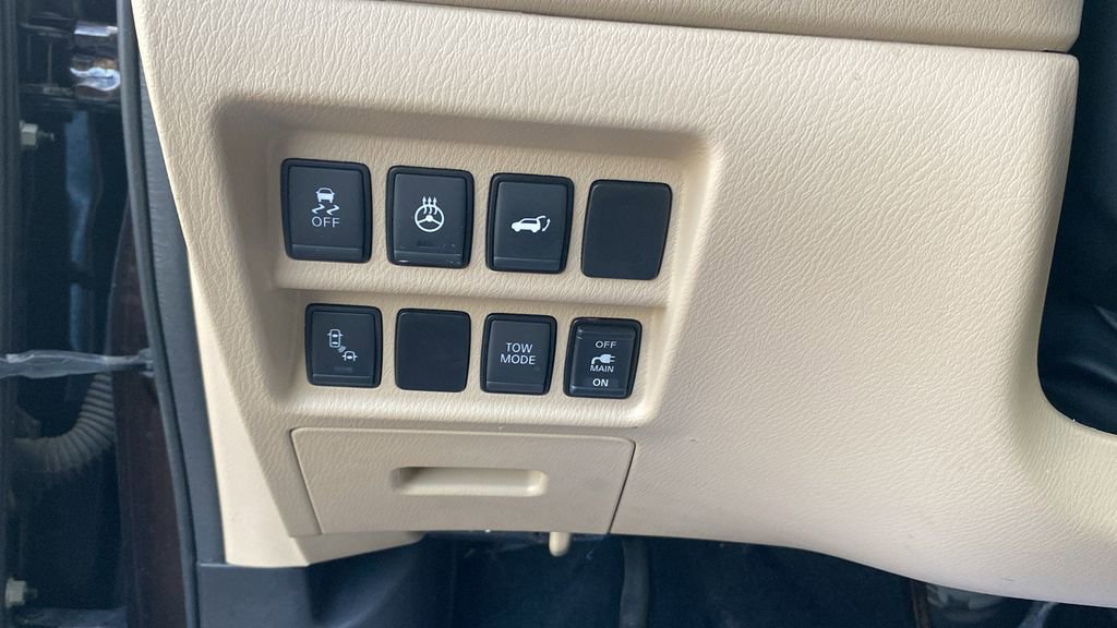 Used 2019 Nissan Pathfinder Platinum image 30