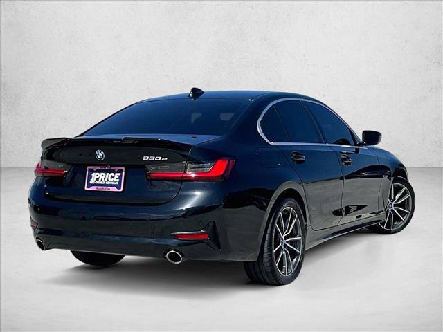 Used 2022 BMW 330e w/ Driving Assistance Package RWD video 2