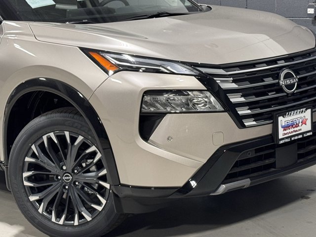 New 2026 Nissan Rogue Platinum w/ Platinum Premium Package image 3