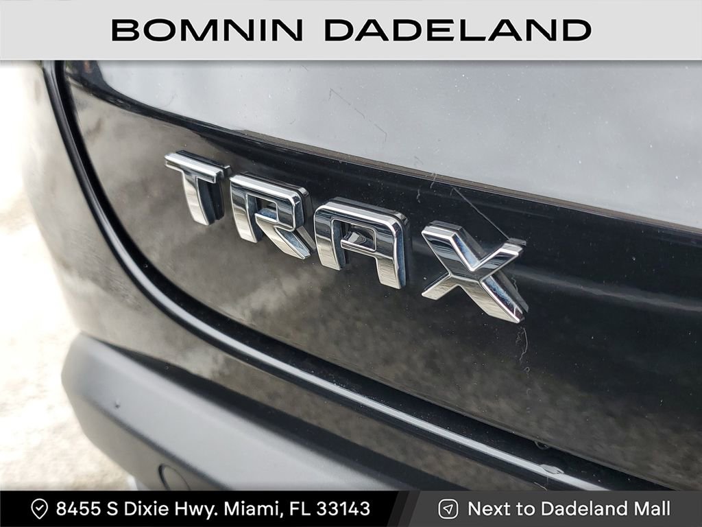 Used 2024 Chevrolet Trax LT w/ Driver Confidence Package image 8