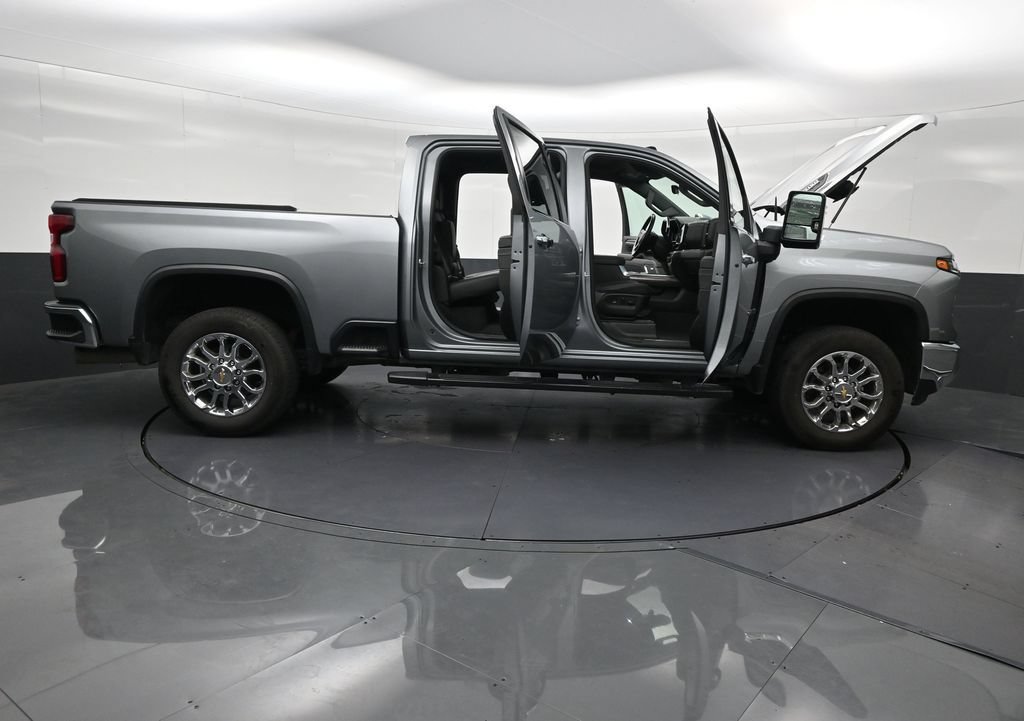 Used 2024 Chevrolet Silverado 2500 LTZ w/ LTZ Convenience Package AWD/4WD image 33