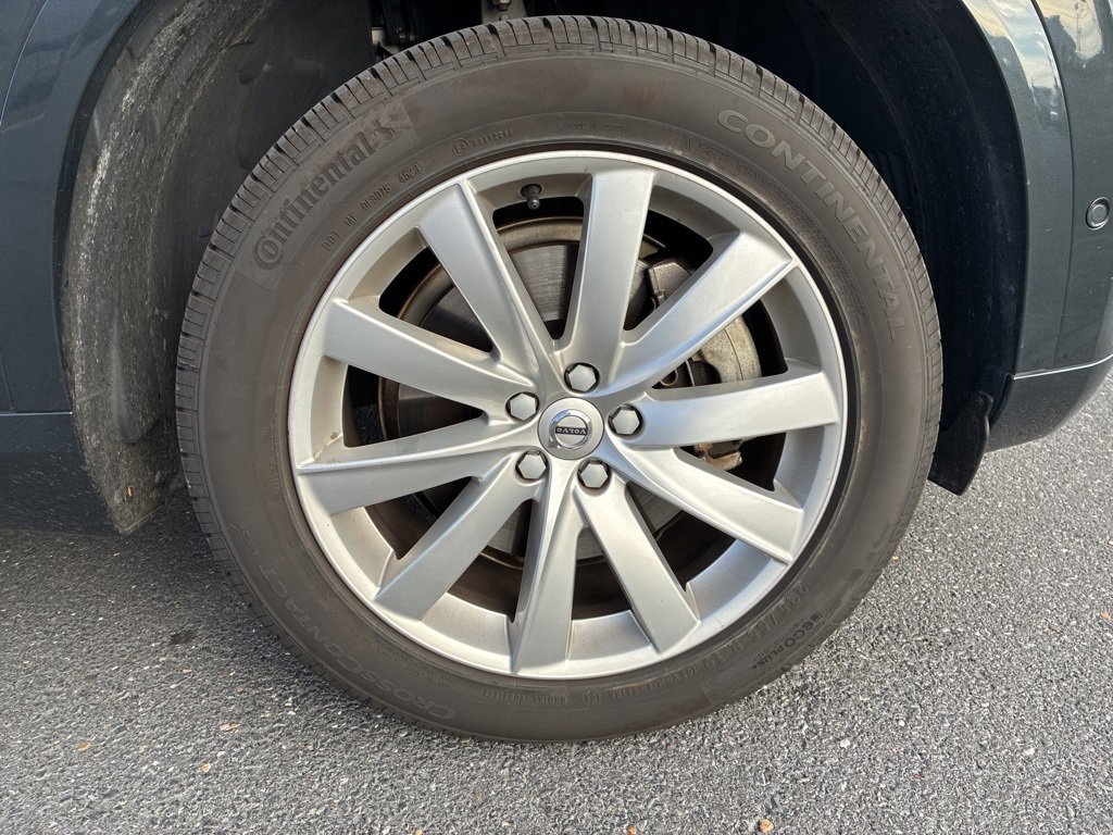 Used 2017 Volvo XC90 T6 Momentum w/ Vision Package image 13