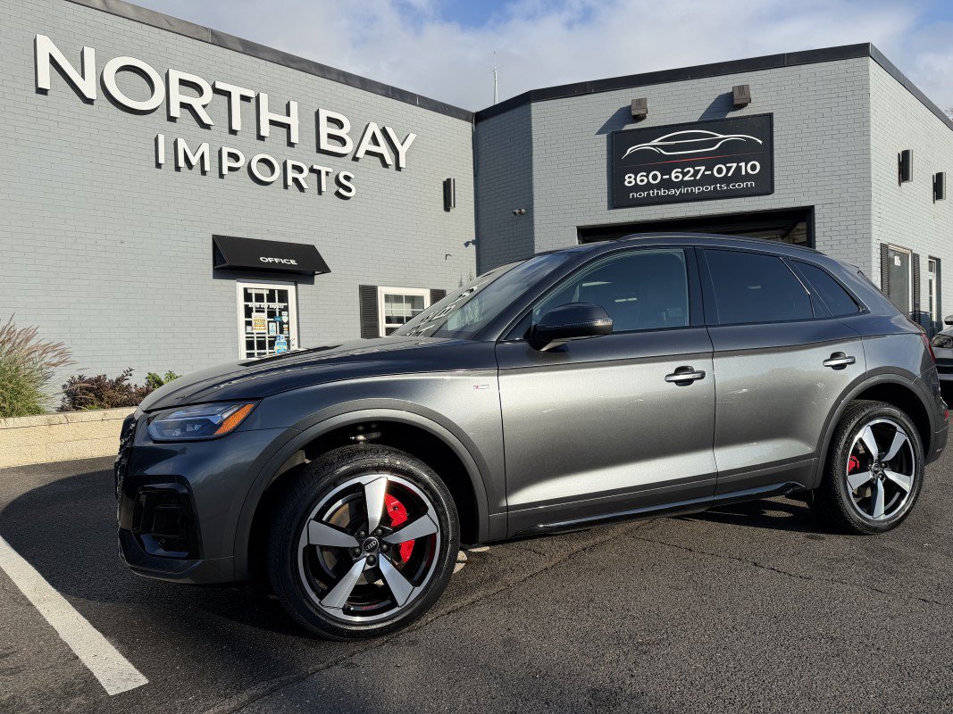 Used 2024 Audi Q5 2.0T Premium Plus w/ Premium Plus Package AWD/4WD image 1