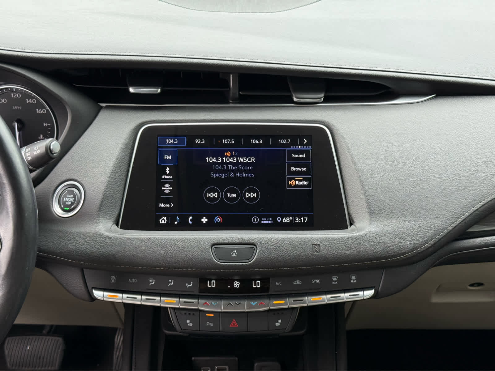Used 2020 Cadillac XT4 Premium Luxury w/ Cold Weather Package FWD image 28