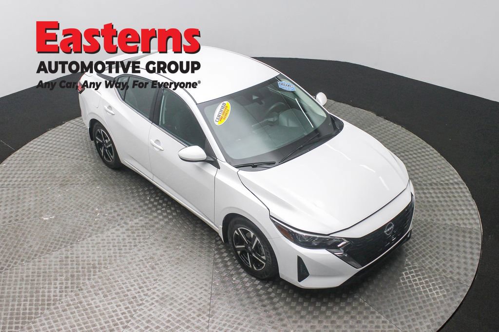 Used 2024 Nissan Sentra SV image 3