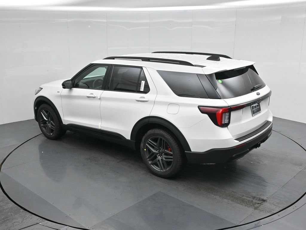 New 2026 Ford Explorer ST-Line w/ ST-Line Street Pack RWD image 43