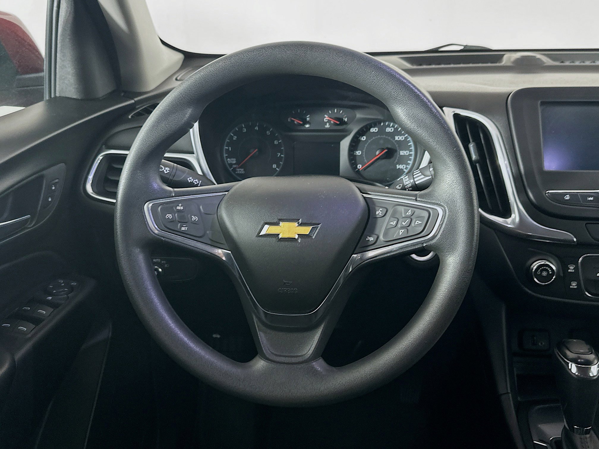 Used 2018 Chevrolet Equinox LT image 17