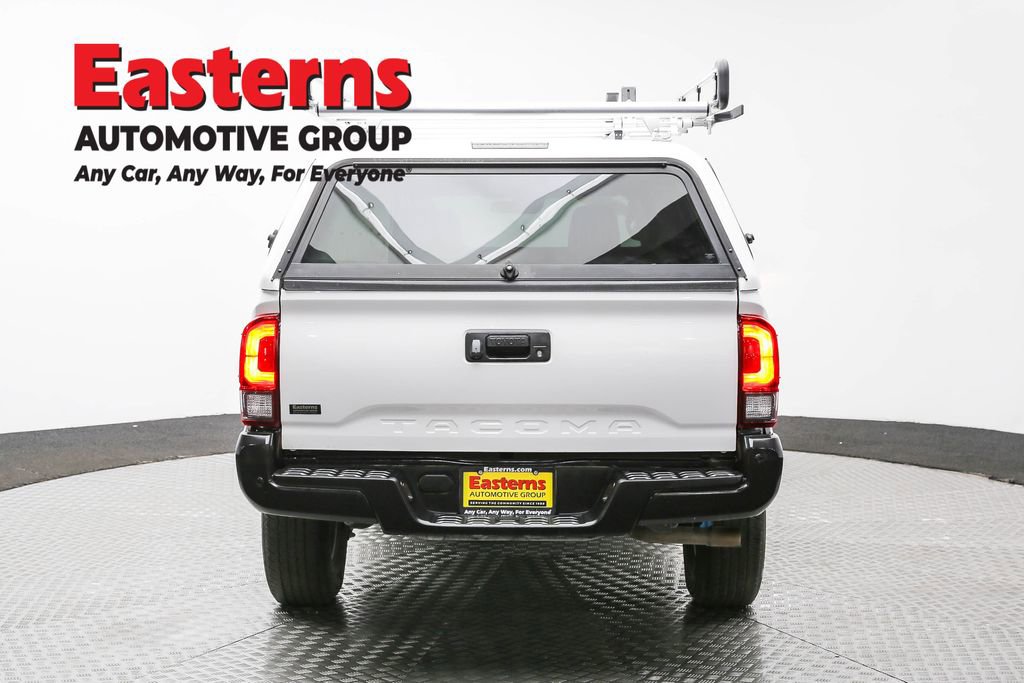 Used 2022 Toyota Tacoma SR image 6