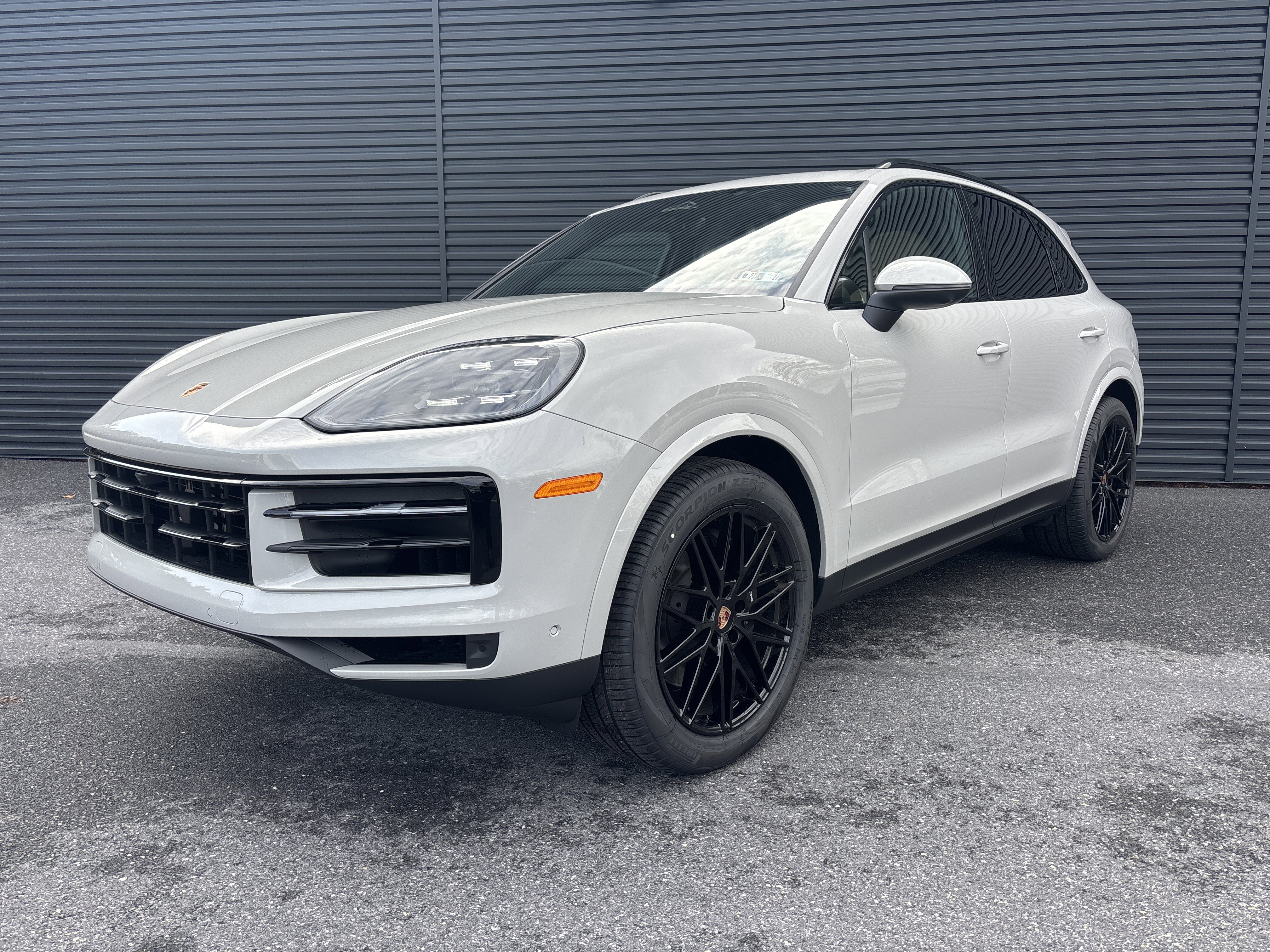 New 2026 Porsche Cayenne AWD/4WD image 1