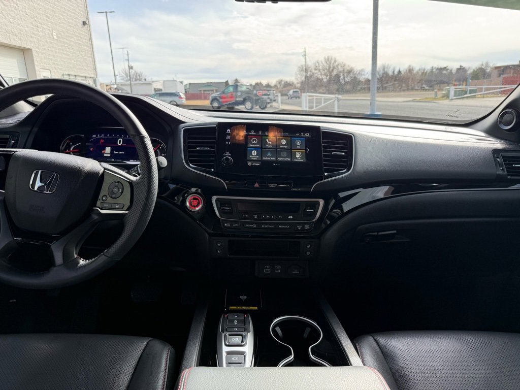 Used 2025 Honda Passport Black Edition image 49