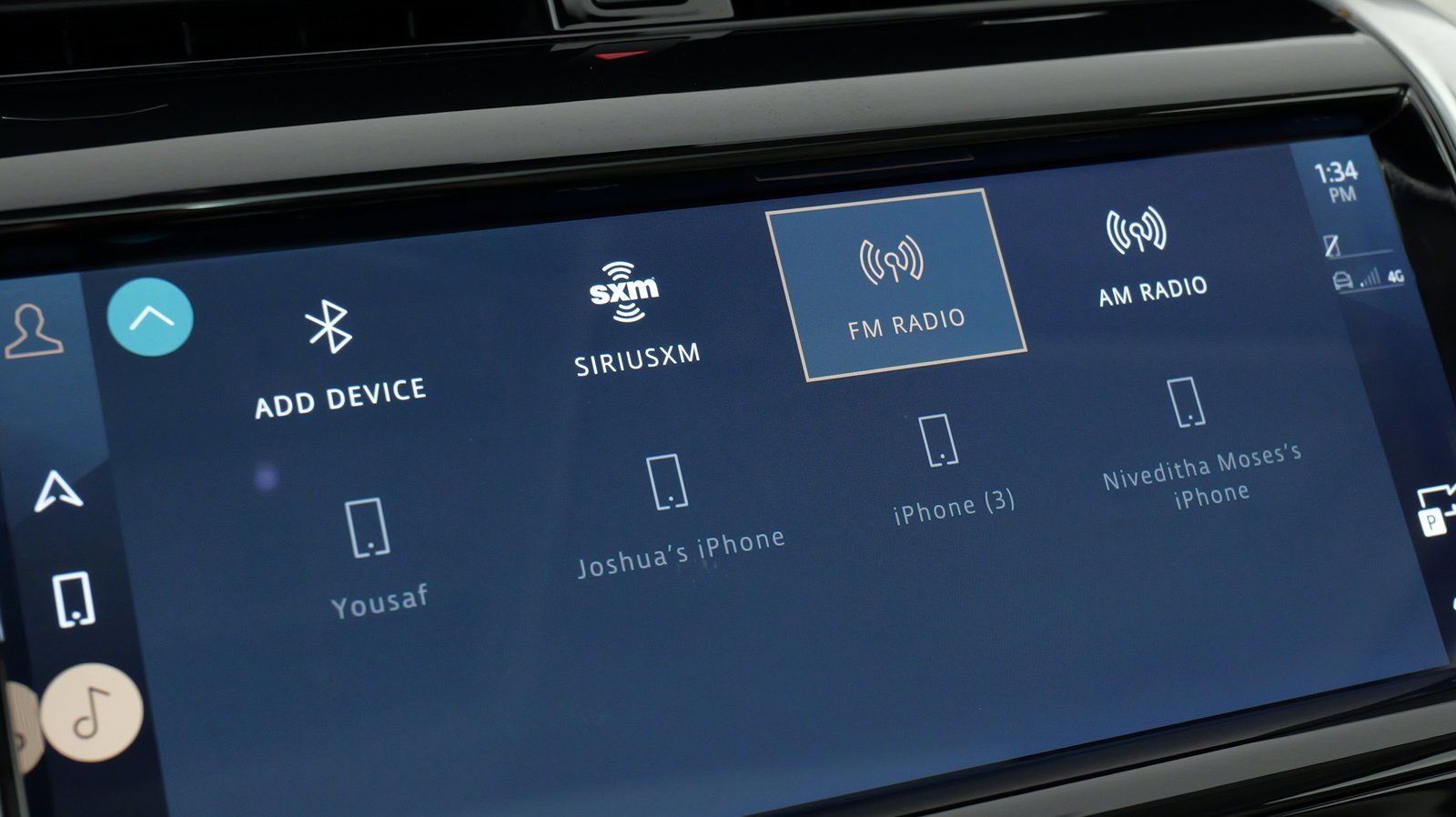 Used 2023 Land Rover Discovery Sport S image 56