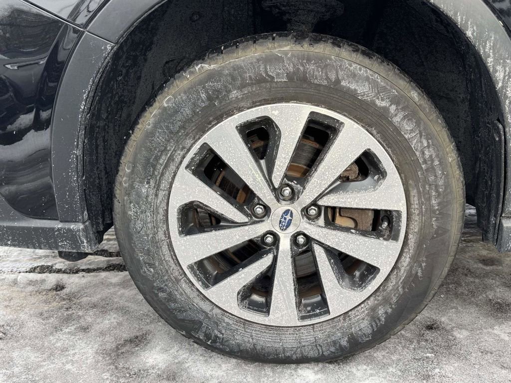 Used 2022 Subaru Outback Premium image 9