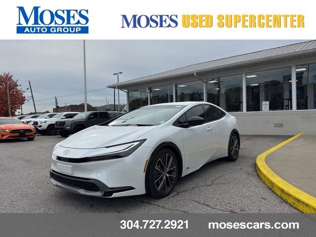 Certified 2024 Toyota Prius XLE image 1