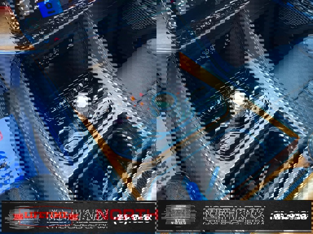 Used 2024 Jeep Grand Wagoneer L Series III image 10