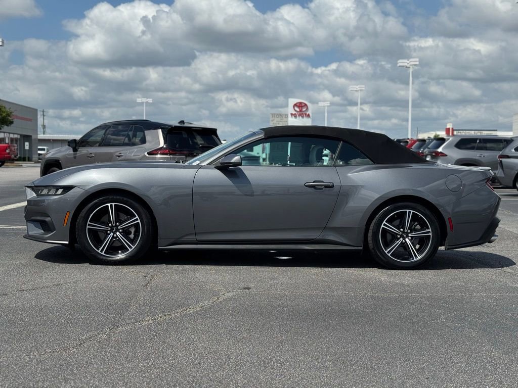 Used 2024 Ford Mustang Premium image 8