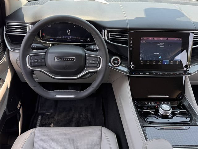 Used 2022 Jeep Wagoneer Series III AWD/4WD image 13