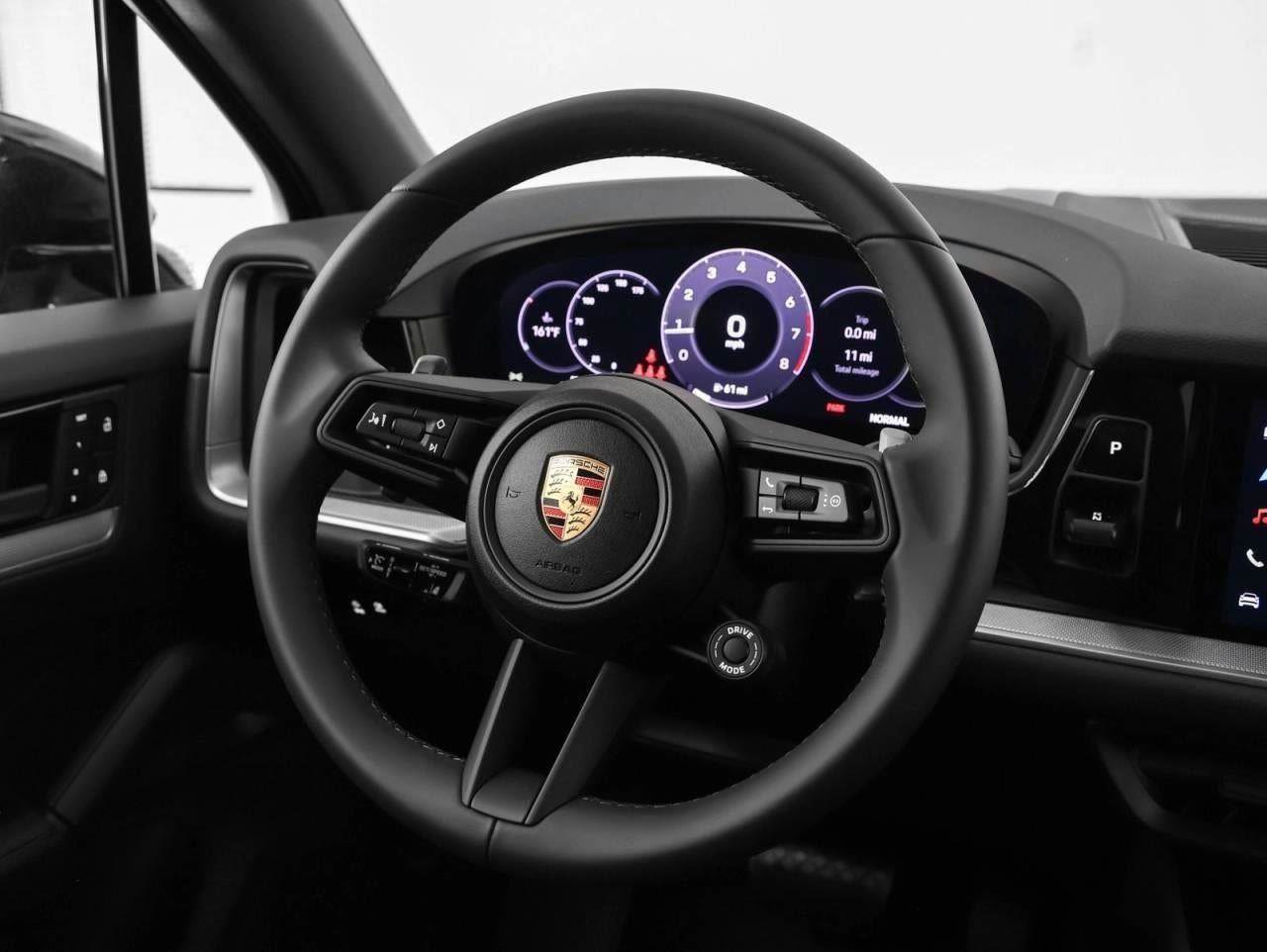 New 2025 Porsche Cayenne image 54