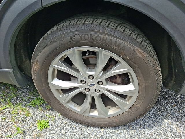 Used 2021 Ford Explorer XLT w/ Equipment Group 202A AWD/4WD image 6