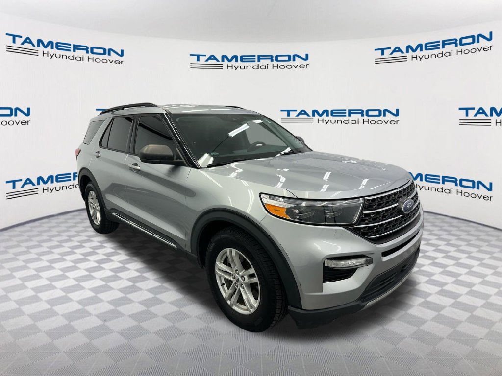 Used 2022 Ford Explorer XLT w/ Equipment Group 202A RWD image 7