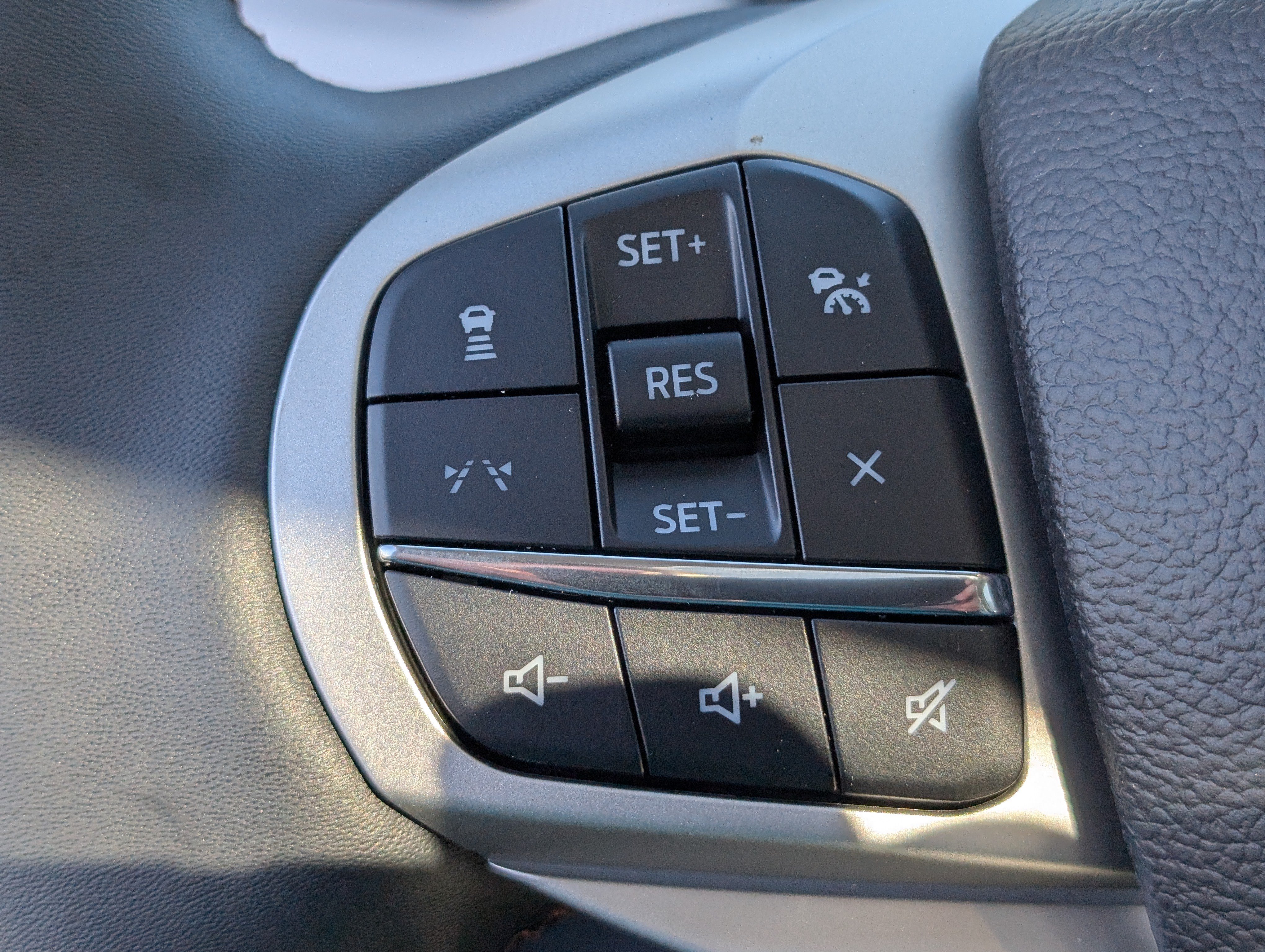 New 2026 Ford Explorer Active w/ Active Comfort Package AWD/4WD image 21