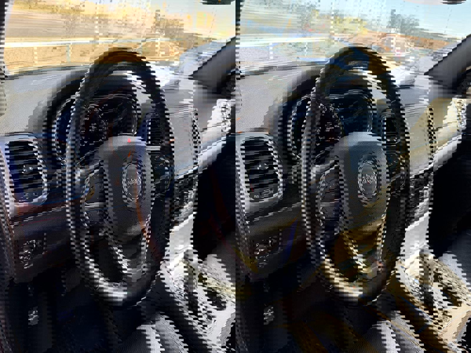 Used 2021 Jeep Grand Cherokee Limited w/ Luxury Group II image 31