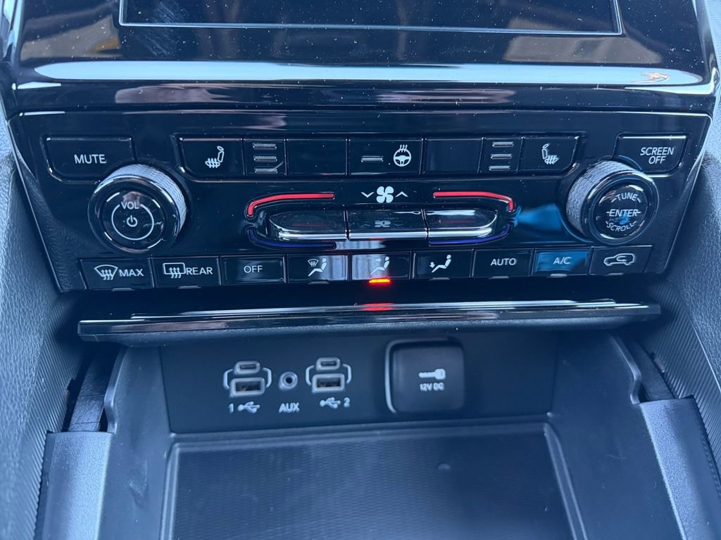 New 2025 Jeep Grand Cherokee Laredo X w/ Luxury Tech Group I image 16