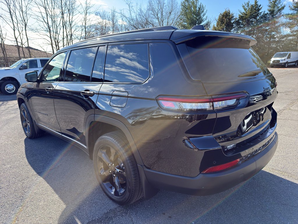 New 2025 Jeep Grand Cherokee L Limited w/ Black Appearance Package image 7