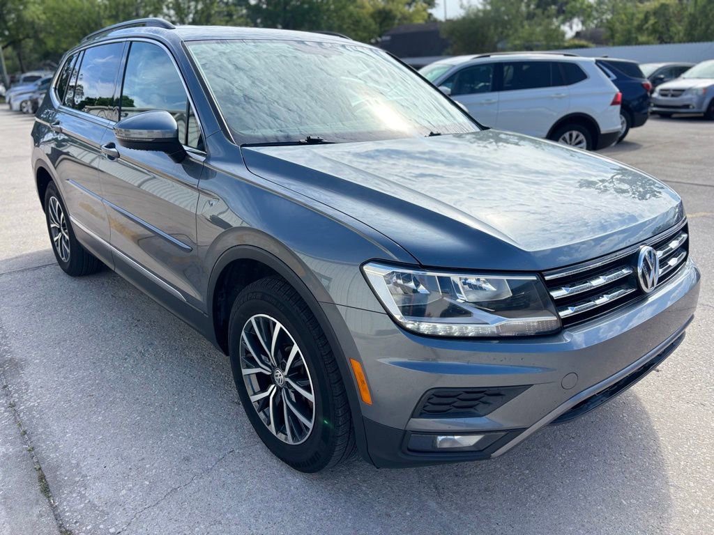 Used 2018 Volkswagen Tiguan SE w/ Panoramic Sunroof Package AWD/4WD image 7