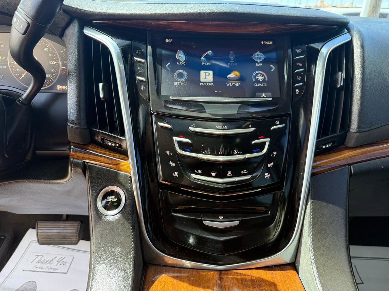 Used 2015 Cadillac Escalade Luxury RWD image 25