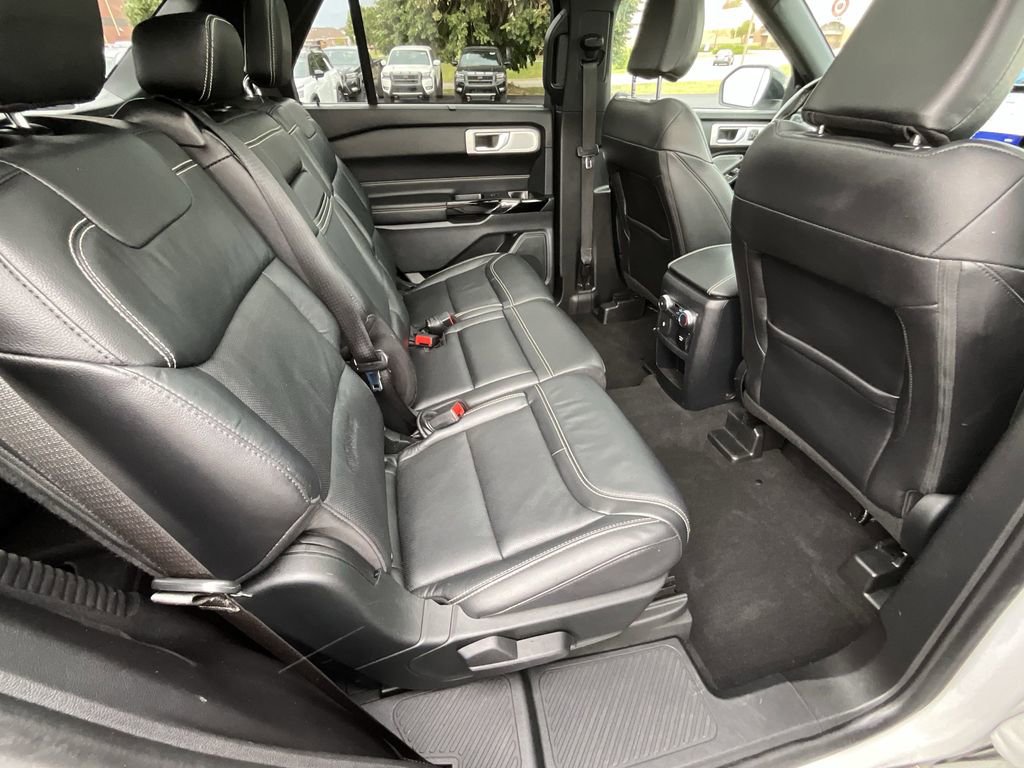 Used 2021 Ford Explorer ST w/ ST Street Pack image 16
