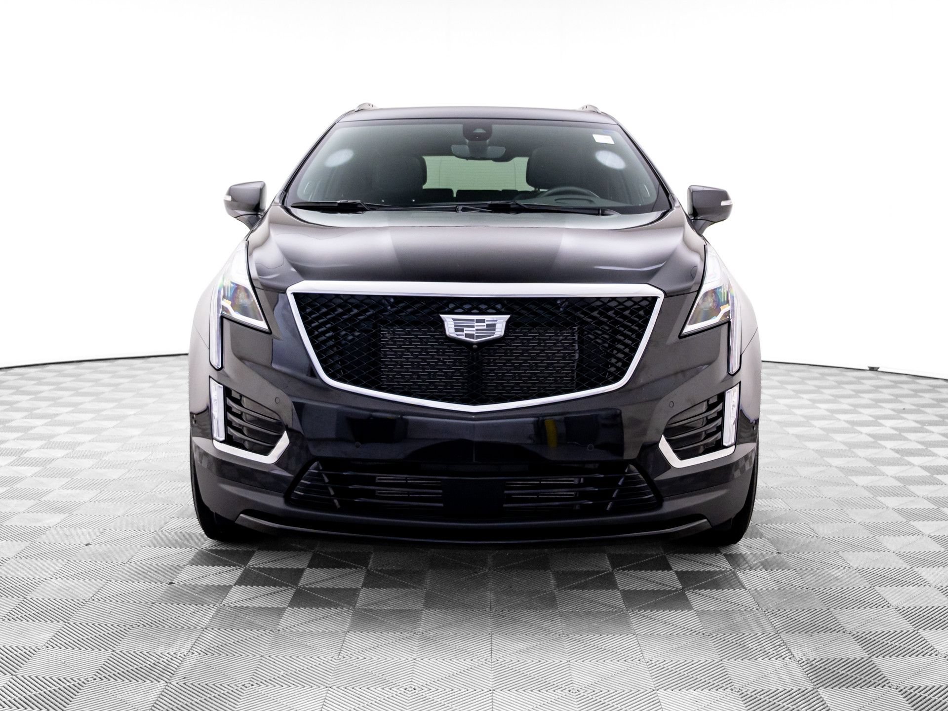 Certified 2024 Cadillac XT5 Sportv w/ Platinum Package AWD/4WD image 9